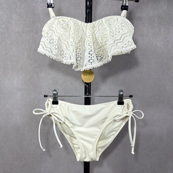 Xhilaration Lacy Top~Ruched Bottom~Bikini | Off white. - Picture 1 of 8